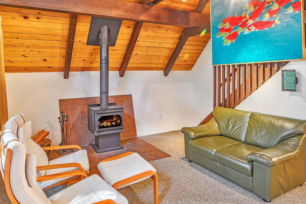 Four Stone Lodge Greenwater Exteriér fotografie